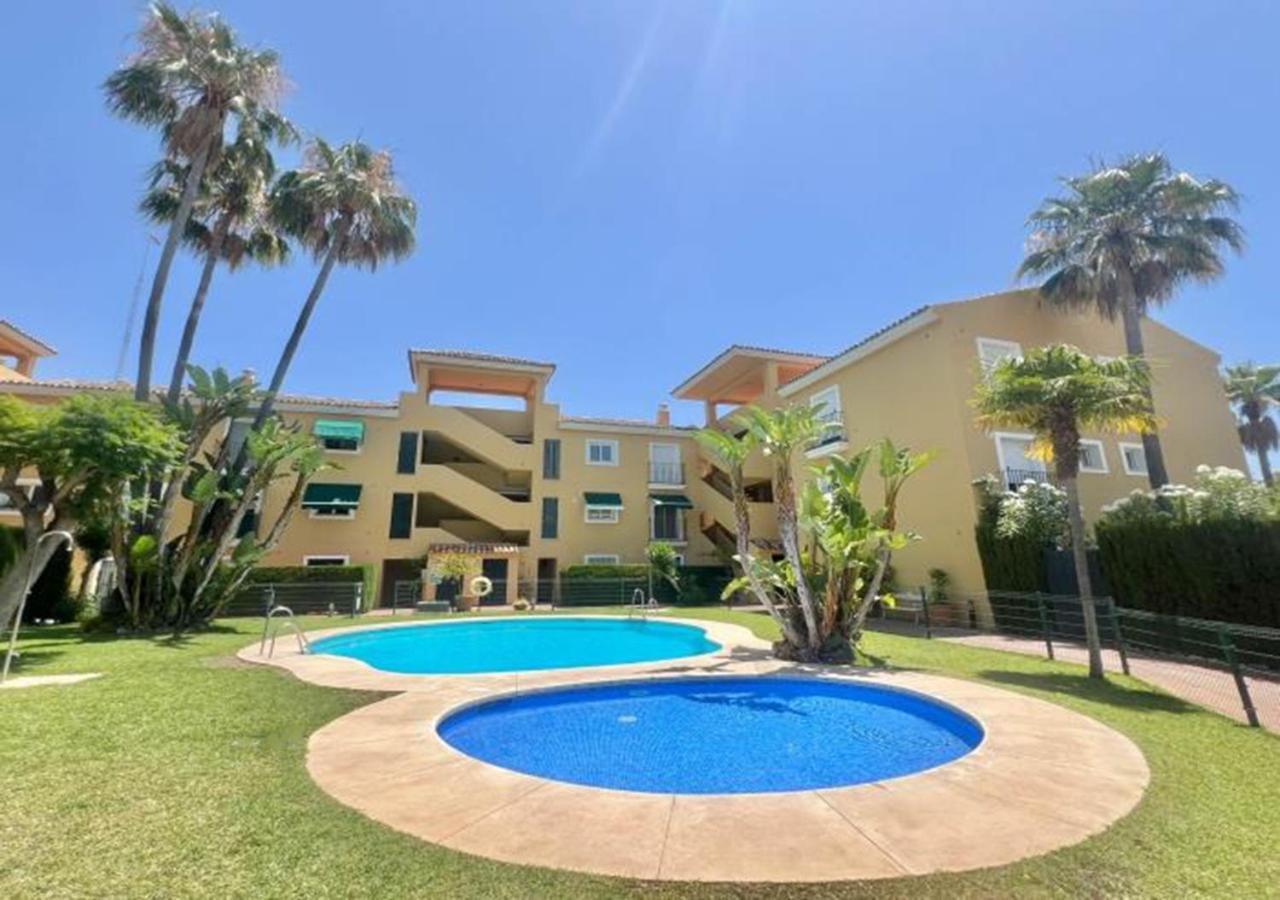 Alambra Del Sol - Coastal Retreat By The Beach Estepona Exterior photo